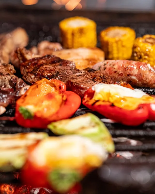 Pimientos, choclo y cortes a la parrilla de Sofía Grill